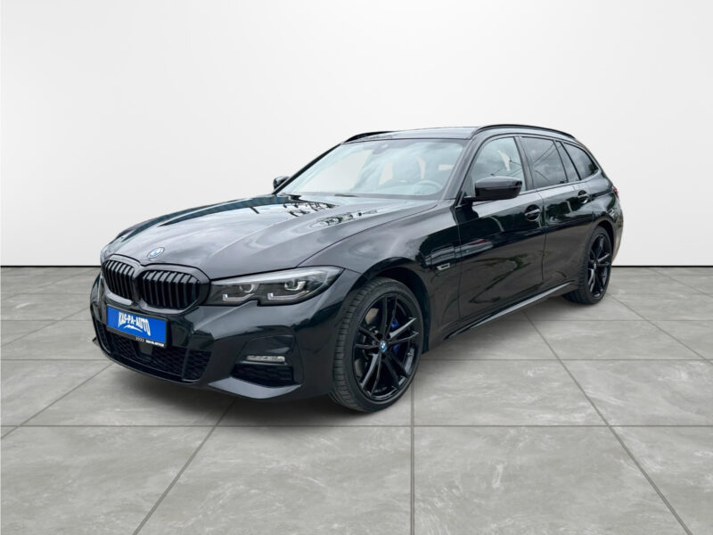 BMW 330e xDrive Touring